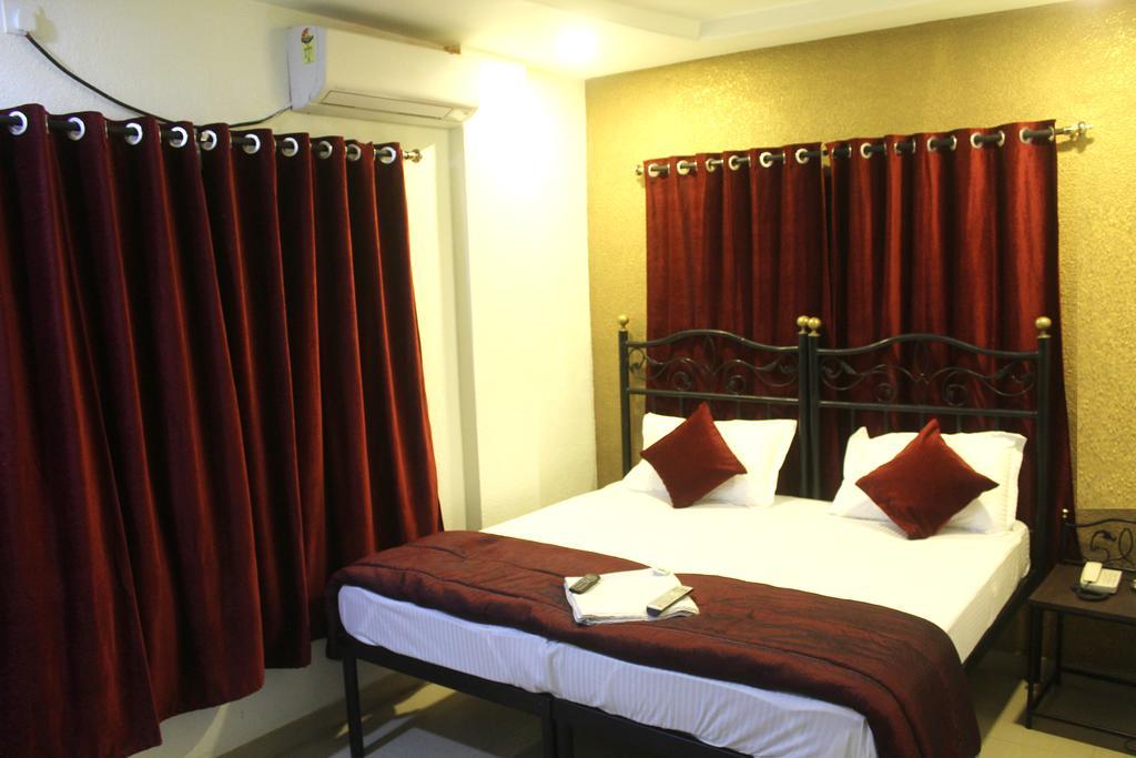 Hotel Preetam Aurangabad Chambre photo