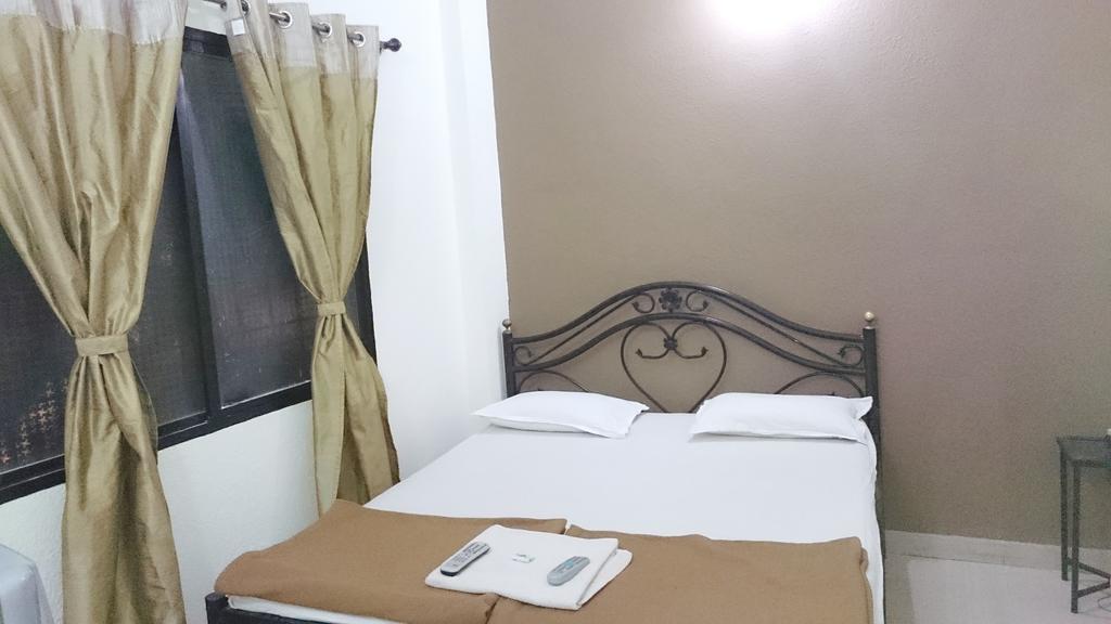 Hotel Preetam Aurangabad Chambre photo